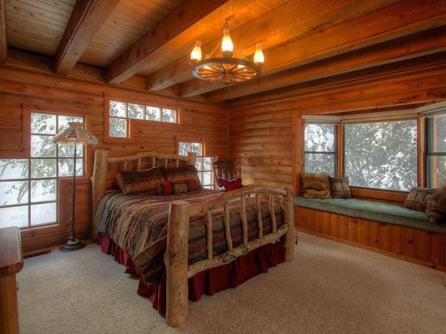 Log Cabin On The Stream Sundance, Utah Exterior foto